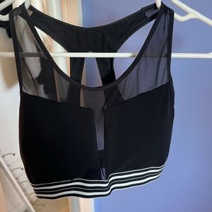 ATHLETA sports bra. Size Small